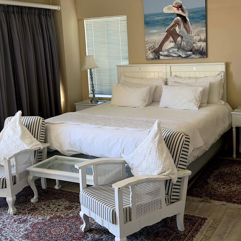 Gansbaai B&B, Walker Bay accommodation, best guesthouse in Gansbaai, whale watching in Gansbaai