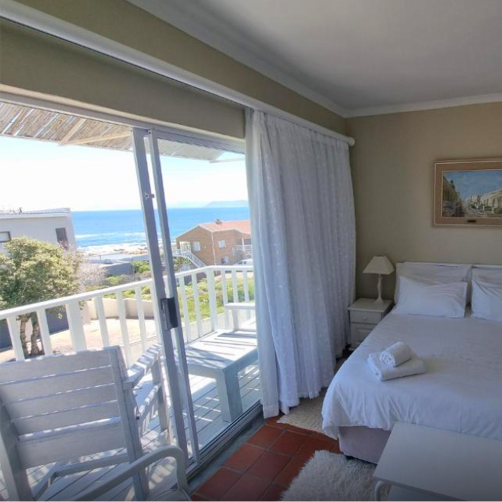 Gansbaai B&B, Walker Bay accommodation, best guesthouse in Gansbaai, whale watching in Gansbaai