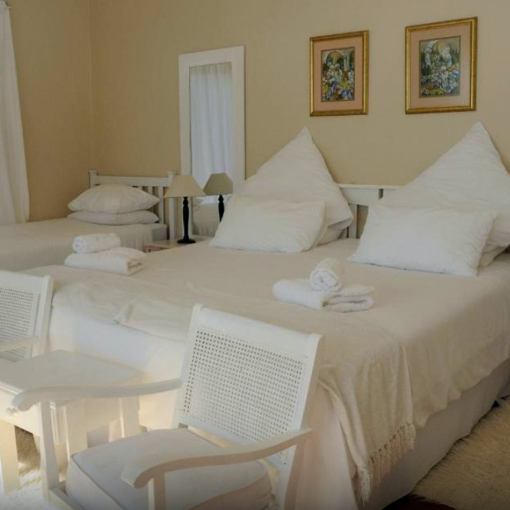Gansbaai B&B, Walker Bay accommodation, best guesthouse in Gansbaai, whale watching in Gansbaai